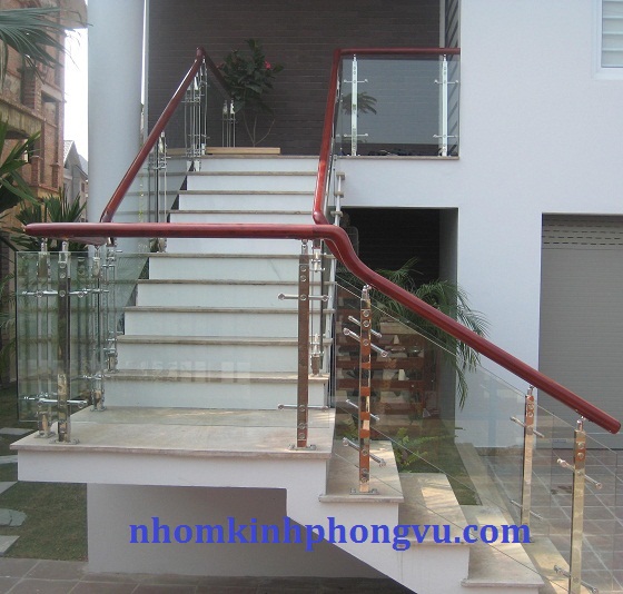 Cầu thang kính cường lực CTK05