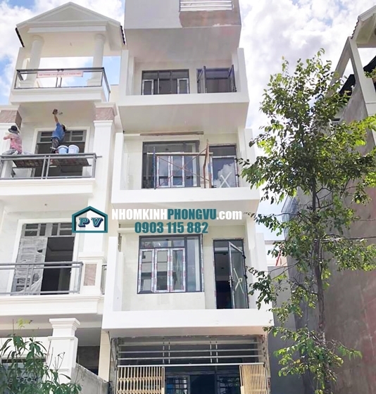 Thi công, lắp đặt cửa nhôm kính xingfa tại đường Cộng Hòa, Tân Bình, TPHCM